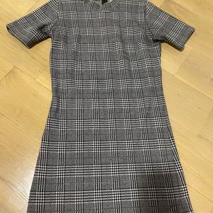 A white and gray bodycon dress, something casual to go out.